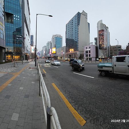 Hongdae Residence-5 1Min From Hongik Uni Station Exit #1 Seúl Exterior foto
