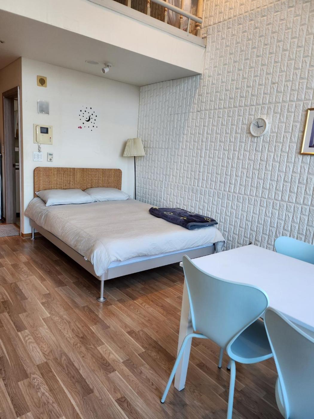 Hongdae Residence-5 1Min From Hongik Uni Station Exit #1 Seúl Exterior foto